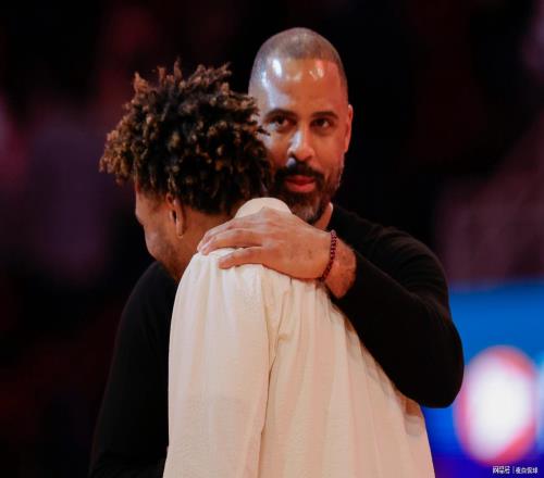火箭准备打响今年NBA自由市场第一笔重磅引援：目标湖人后场铁闸