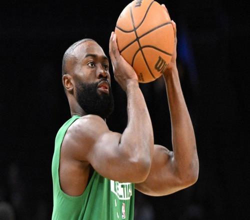 NBA传闻：凯尔特人杰伦布朗与火箭队申京互换东家别指望了