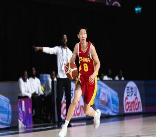 U17男篮首节被加拿大碾压！张懿赵杰被限制，张宇辰延续出色状态
