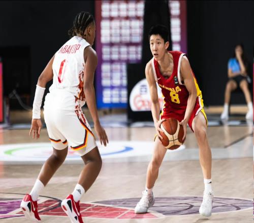 2战命中10记三分！国产库里横空出世，媒体人：有CBA小外援的影子