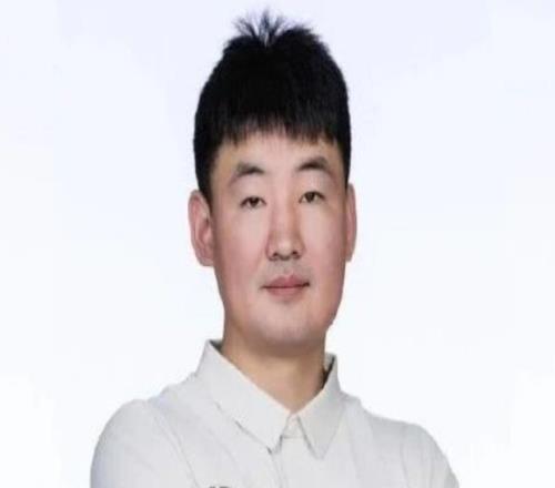 CBA休赛季速递：顾全上任深圳男篮总教练，上海男篮交易国手后卫，王少杰回应是否回归广东，萨姆纳恢复训练