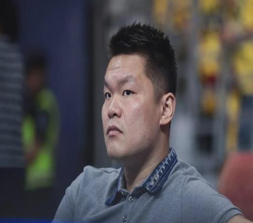 CBA速递！状元内线拒绝加盟宏远，转投NBL豪强，朱芳雨新目标曝光