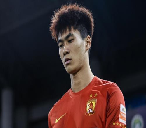 津门虎与深圳新鹏城比赛没开踢！主力中卫就被足协停赛，引发热议