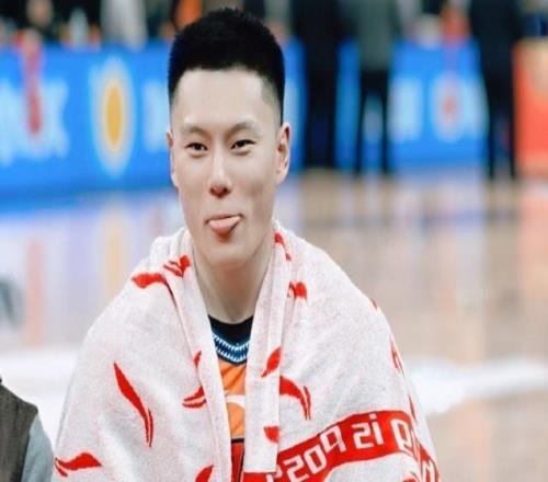 CBA最新消息！山东男篮有意贺希宁，李弘权确定签约