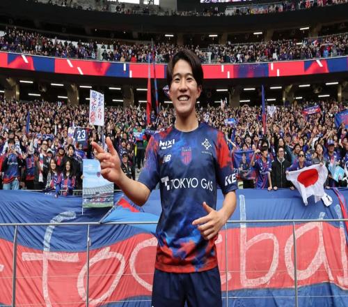 阿斯：瓦伦西亚将和佐藤龙之介签4年，并注册在一线队