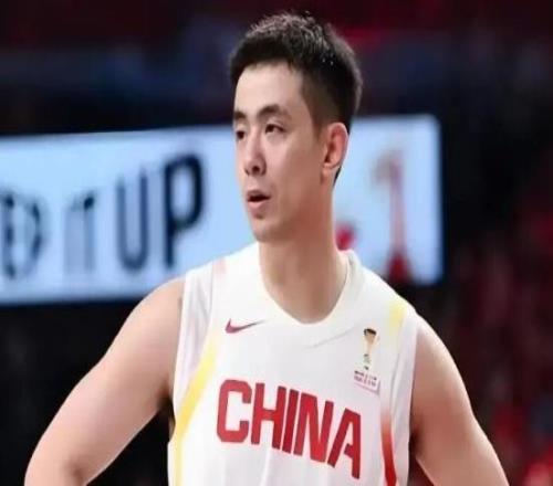 辽篮速递！赵继伟训练崴脚无大碍，付豪确定留在辽宁，吉林有意余泽辰，热身赛时间公布