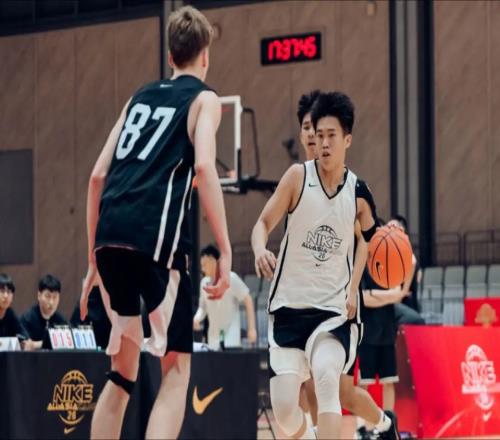 U17输法国揪出最差主控，2分5失误正负值33，球迷：一上来就便秘