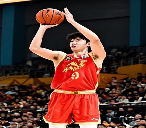 山西连续大手笔！欧洲少帅+国手锋线驰骋加盟，补齐短板冲击四强
