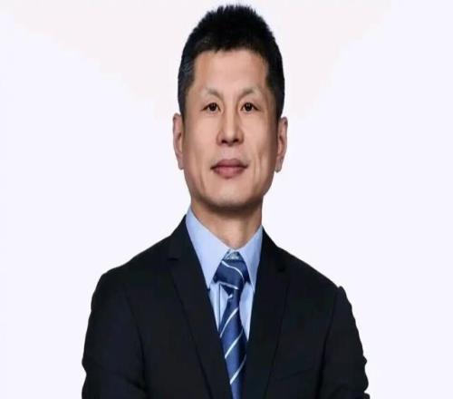山东男篮教练组大换血，鞠维松归位，俱乐部已备好邱彪下课预案
