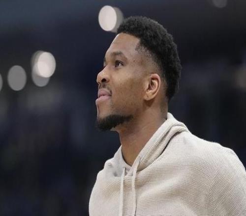梭哈的诱惑：从字母哥交易看NBA豪赌哲学