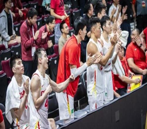 热议中国男篮主场战日本12人：锋线将是巨大优势杨瀚森状态引关注