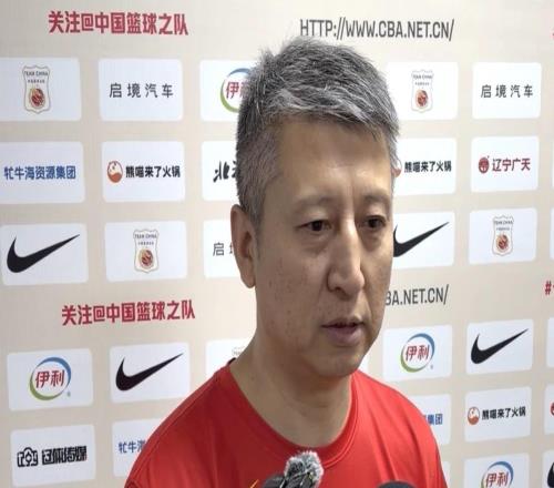郭士强：8名老队员有伤病所以落选杨瀚森和球队磨合得比较好了