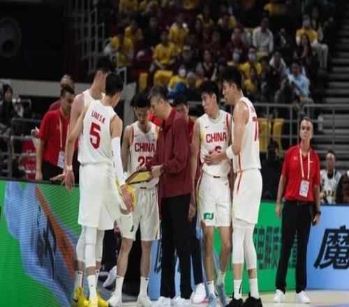 大换血！中国男篮上一次主场不敌韩国12人名单仅剩高诗岩等4人