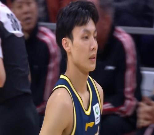 宏远速递！杜锋或升任总教练，徐杰拒绝山西报价，徐昕完成三级跳