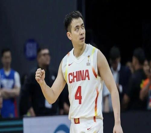 中国男篮vs日本男篮12人大名单敲定出炉！赵继伟出战，庞峥麟崔永熙入围，杨瀚森盼证明自己