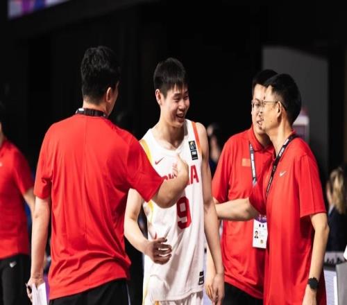 U17世界杯：中国男篮大胜委内瑞拉陈昱休三分5中5张懿赵杰15+7+5