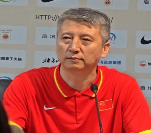 世预赛中国男篮19分不敌日本，郭士强细说败因主动揽责