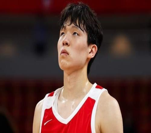 这就过分了！郭士强点名批评正负值唯一为正之人，赵继伟批年轻人
