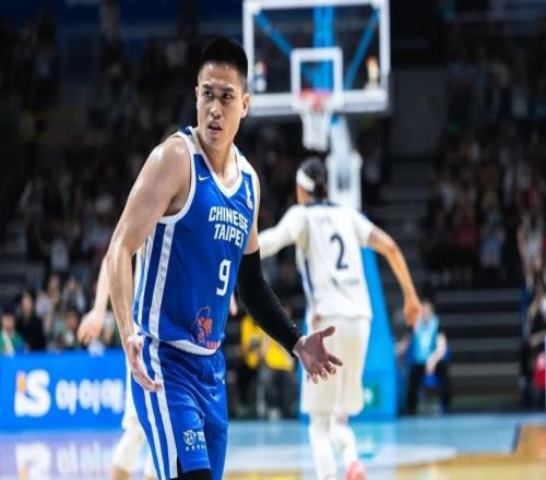 世预赛中国台北男篮19分加时逆转韩国陈盈骏18分高柏铠26+18