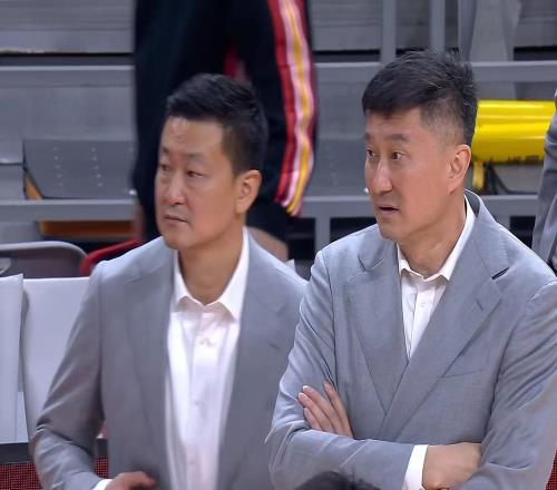 杜锋郭士强互换男篮史上首次狂输日本19分，广东队换帅时机已到
