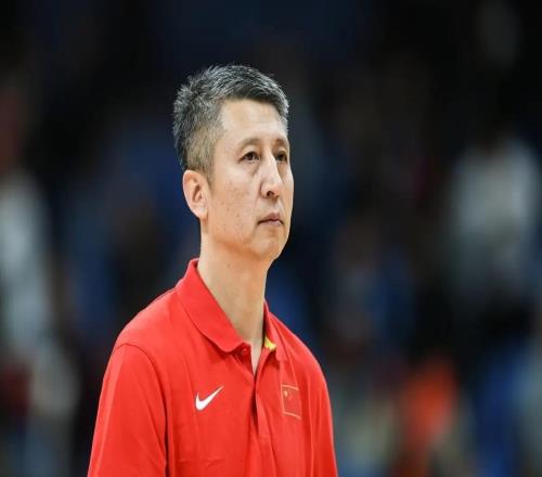 日本男篮完胜中国男篮！三点输球原因！这三人下次不要带