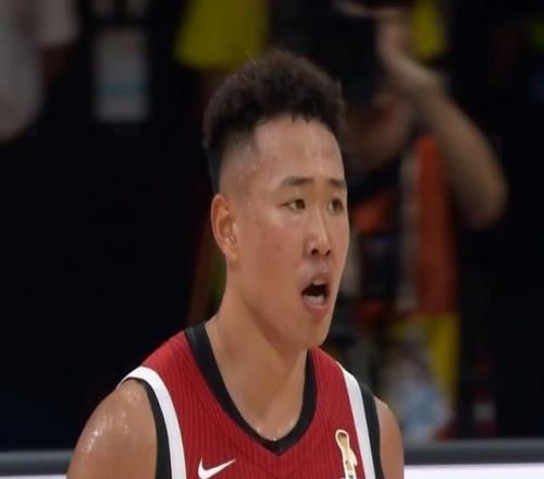 随着中国男篮19分惨败日本！世预赛积分榜出炉：中国出线形势危急