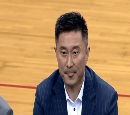 苏群曝杜锋不再担任广东主帅，全部精力都放在粤BA上！
