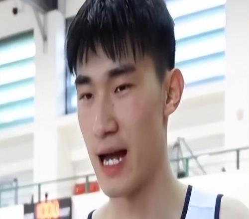 前CBA榜眼：时隔两年跟CBA球员交手并证明自己是一直想达成的目标