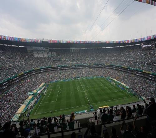内维尔批评FIFA引发开球时间乱局