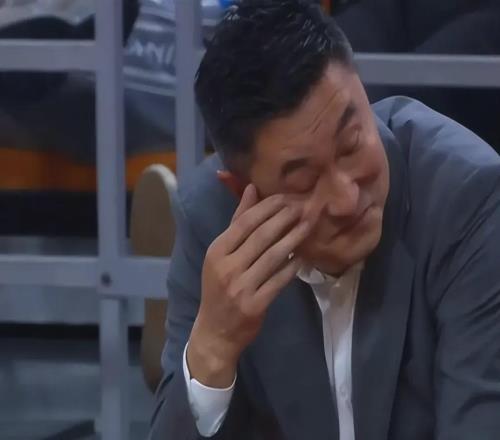 结束了！4冠教头啊！曝杜锋离开广东队