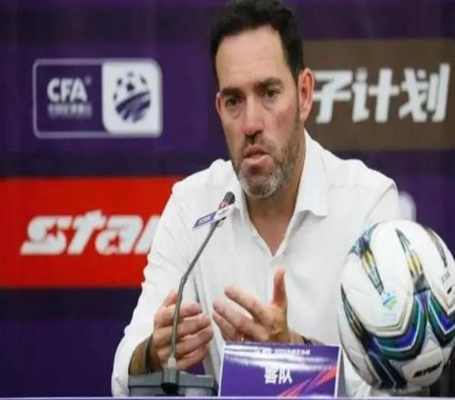 苏亚雷斯胆子真大！本轮中超弃用三镇新援刘彬彬，一分钟都不让上