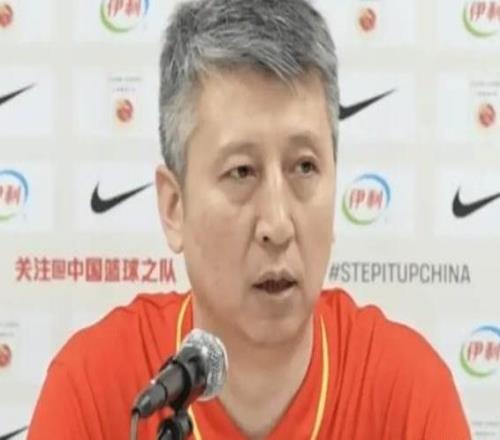 国家队首秀得分上双！郭士强：庞峥麟是X因素这场比赛他做到了