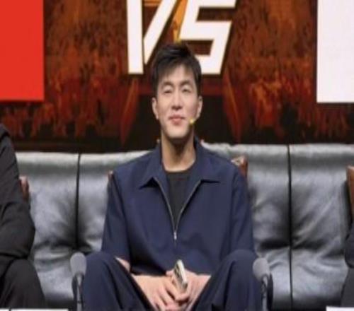 郭艾伦：能打比赛真的很好很羡慕，相比平静的生活我还是想当球员