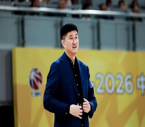 广东男篮新任主教练浮出水面！国字号少帅，也是宏远出品