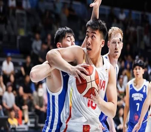 中国男篮半场领先中国台北26分，上场球员中唯山东国手没有得分