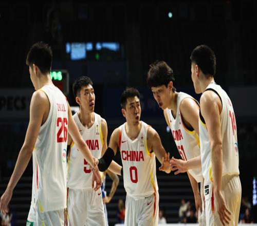 中国男篮大胜中国台北队晋级世预赛亚洲区第二阶段