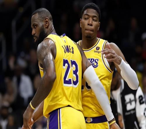NBA：湖人离队第6人，八村垒加盟快船，德罗赞被裁，约基奇谈续约