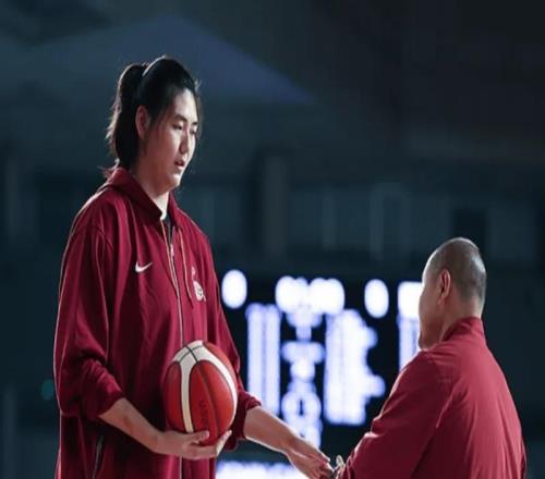 张子宇再蜕变！对澳大利亚轰28分，得分+护框接近无解，各点提升