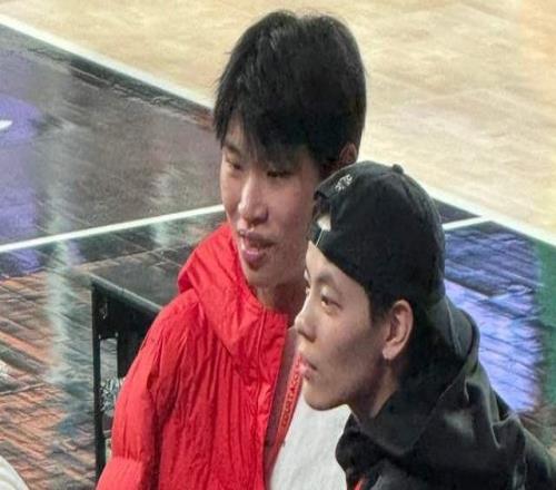 2米26张子宇砍下28分10板！中国女篮2分惜败澳大利亚，王思雨16分