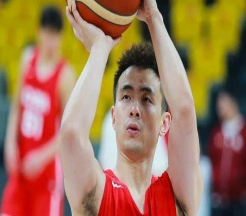 赵继伟17分6助攻李弘权17分中国男篮以9274大胜中国台北