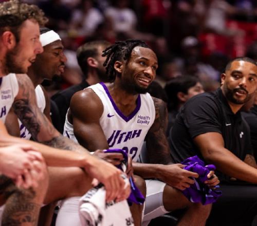 NBA夏联：爵士34分狂胜雷霆保持全胜榜眼缺席仍6人上双