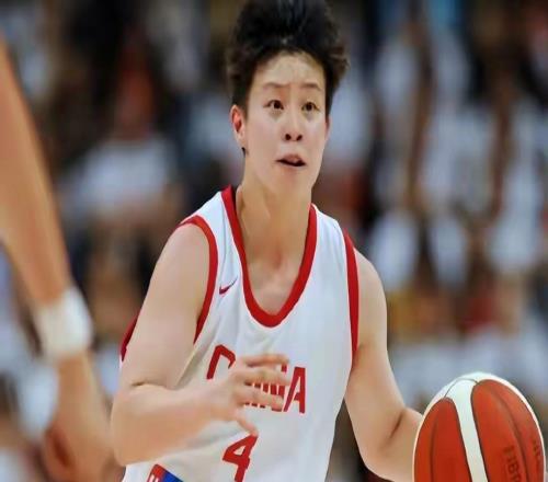 张子宇28分11板中国女篮74比76惜败澳大利亚王思雨16分