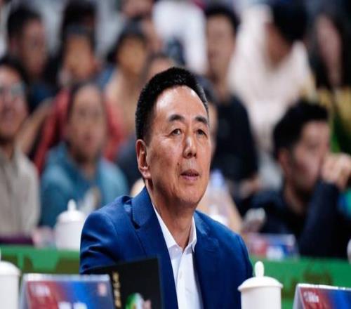 CBA最荒诞顶薪！南京队150万逼走队长，日本B联赛开三倍工资抢人