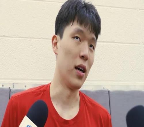 杨瀚森首训采访：大家帮助我融入，夏联去拼，下个世预赛全力争光