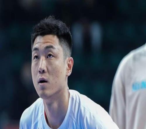 搞定两大强援后，山东男篮又传来好消息，2年顶薪锁定郭士强爱徒