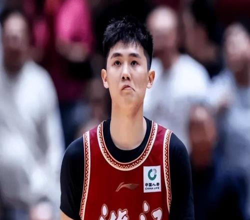 男篮23人集训名单出炉！郭士强大胆启用新人，后卫线迎来全新冲击