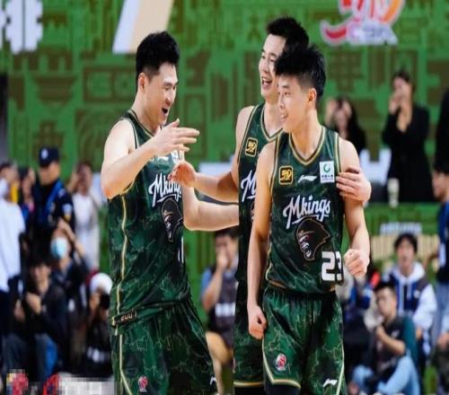 同是顶薪，给郭昊文600万赵柏清仅150万，同曦也是不得已而为之