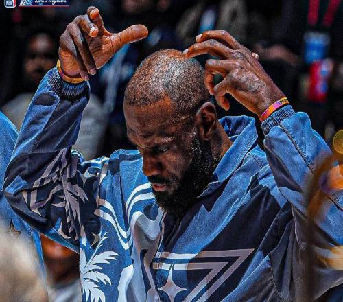 詹姆斯为何不退役韦德评价一针见血，别把NBA的球队当傻子