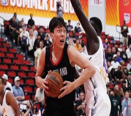 马鲁阿奇：与杨瀚森对位能激发彼此的竞争心态他进步幅度很大
