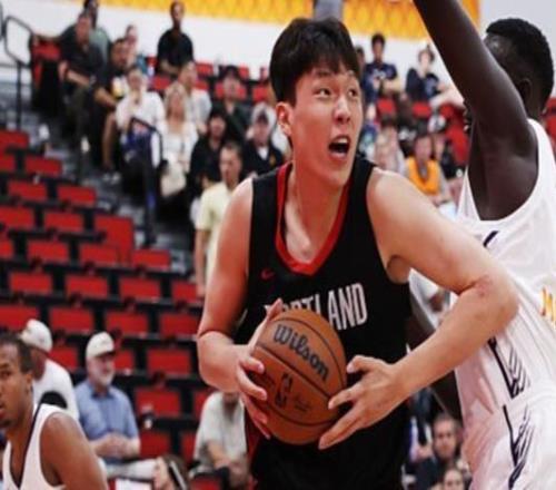 杨瀚森12分9篮板4助攻开拓者不敌太阳